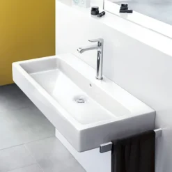 Hansgrohe Metris Single Lever Basin Mixer 200 With Pop-up Waste -Faucet Shop 31183000 d2