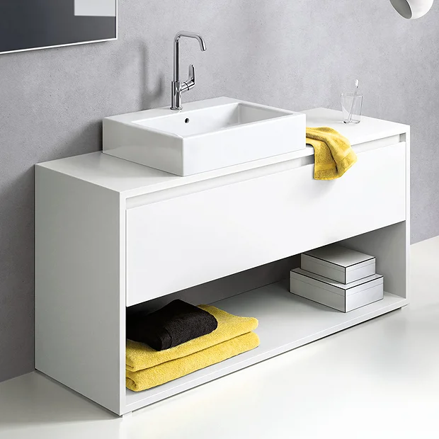 Hansgrohe Focus Single Lever Basin Mixer 240 With Swivel Spout And Pop-up Waste 3 Hansgrohe Focus Single Lever Basin Mixer 240 With Swivel Spout And Pop-up Waste - Image 3