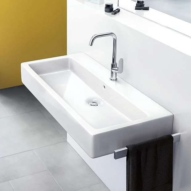 Hansgrohe Focus Single Lever Basin Mixer 240 With Swivel Spout And Pop-up Waste 1 Hansgrohe Focus Single Lever Basin Mixer 240 With Swivel Spout And Pop-up Waste