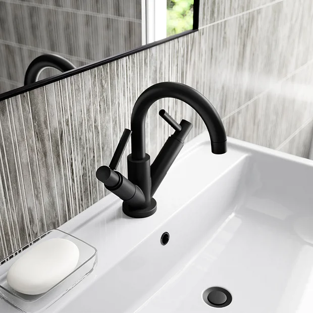 Hudson Reed Tec Lever Mono Basin Mixer Tap Inc. Swivel Spout & Waste - Matt Black 1 Hudson Reed Tec Lever Mono Basin Mixer Tap Inc. Swivel Spout & Waste - Matt Black